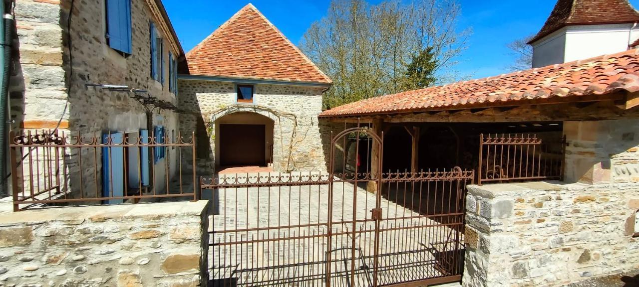 דירות Sauveterre-de-Bearn Entre Galets מראה חיצוני תמונה
